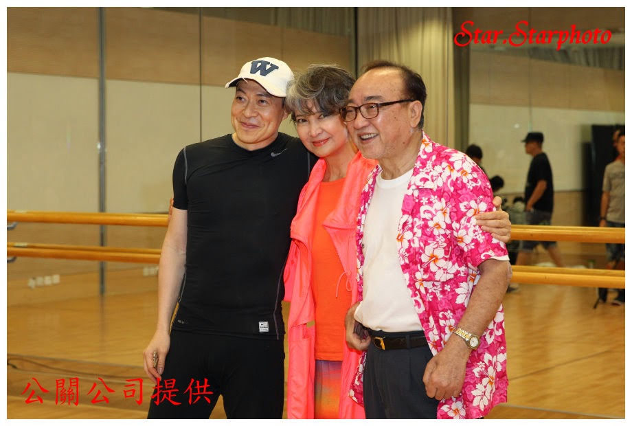 Star.Starphoto、Jolly的今日星蹤: 突然踩館 扮嘢皇后蕭芳芳變身「林亞珍」大派