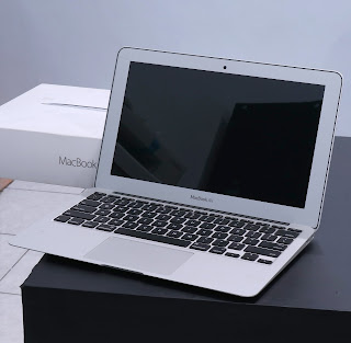 MacBook Air 11-inch, Early 2015 Bekas Di Malang
