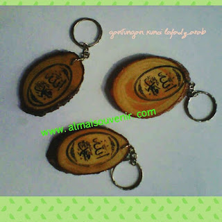 souvenir jogja ganci pinus