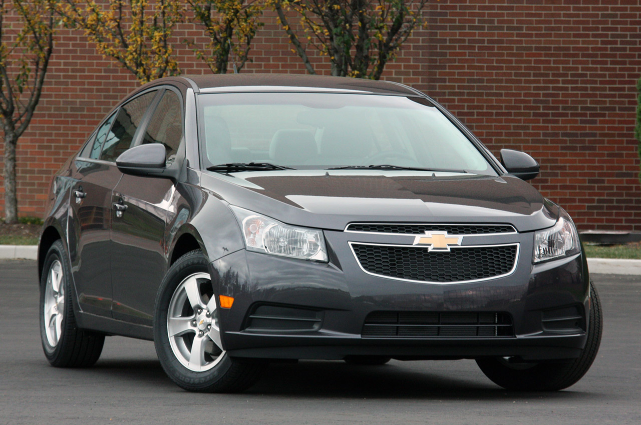 Машину купил круза. Chevrolet Cruze 2011. Шевроле Круз 2011 года. Chevrolet Cruze 1. Шевроле Круз 1.8.