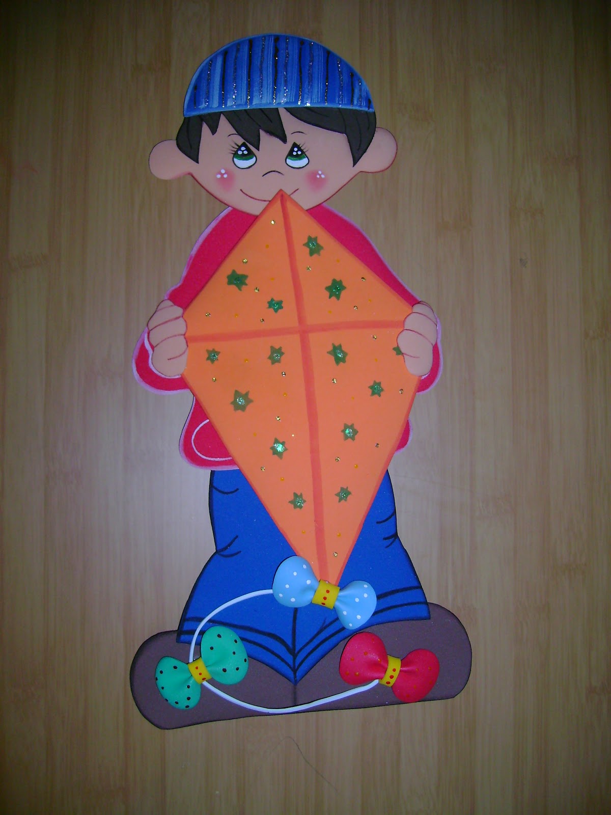 PEDAGO GUÍA: MUÑECOS PARA DECORAR EL AULA