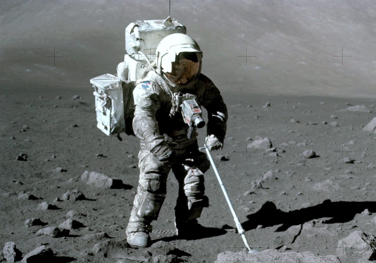 Apollo 17 e o último Homem na Lua Aberto até de Madrugada