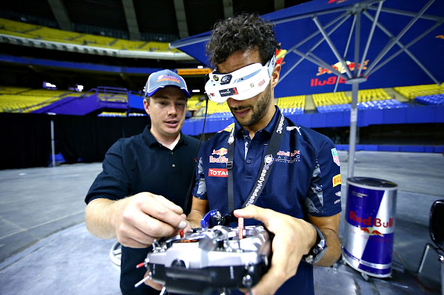 daniel-ricciardo-drone-racing