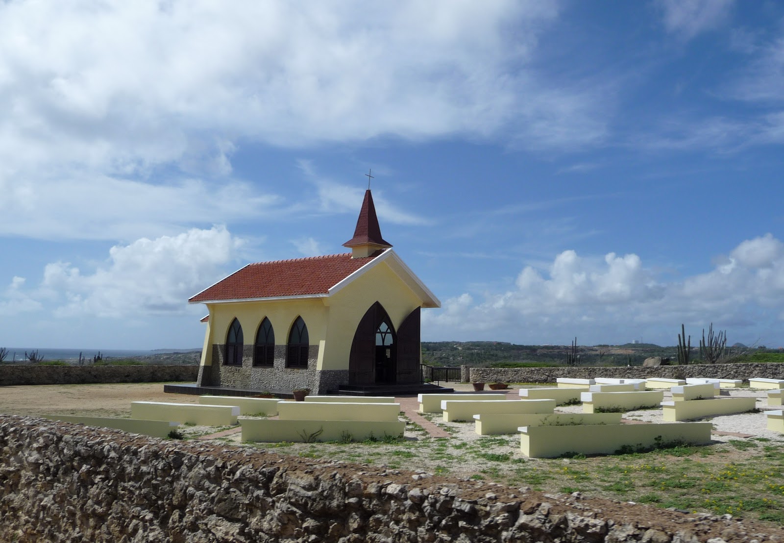 Travel & Adventures Dominica ( Wai‘tu kubuli ). A voyage to