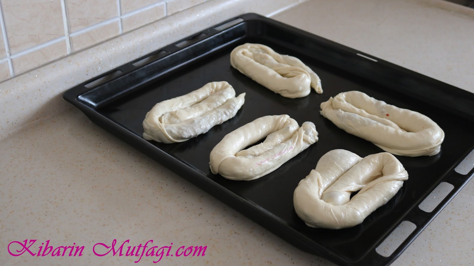 EL AÇMASI BÖREK NASIL YAPILIR OKLAVASIZ EL AÇMASI PRATİK BÖREK TARİFİ