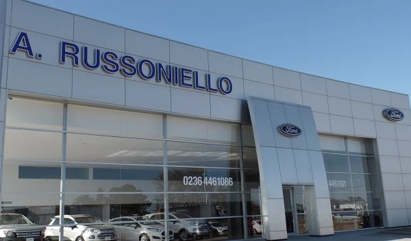 Nueva sucursal de Ford Argentina de A. Russoniello en Junín