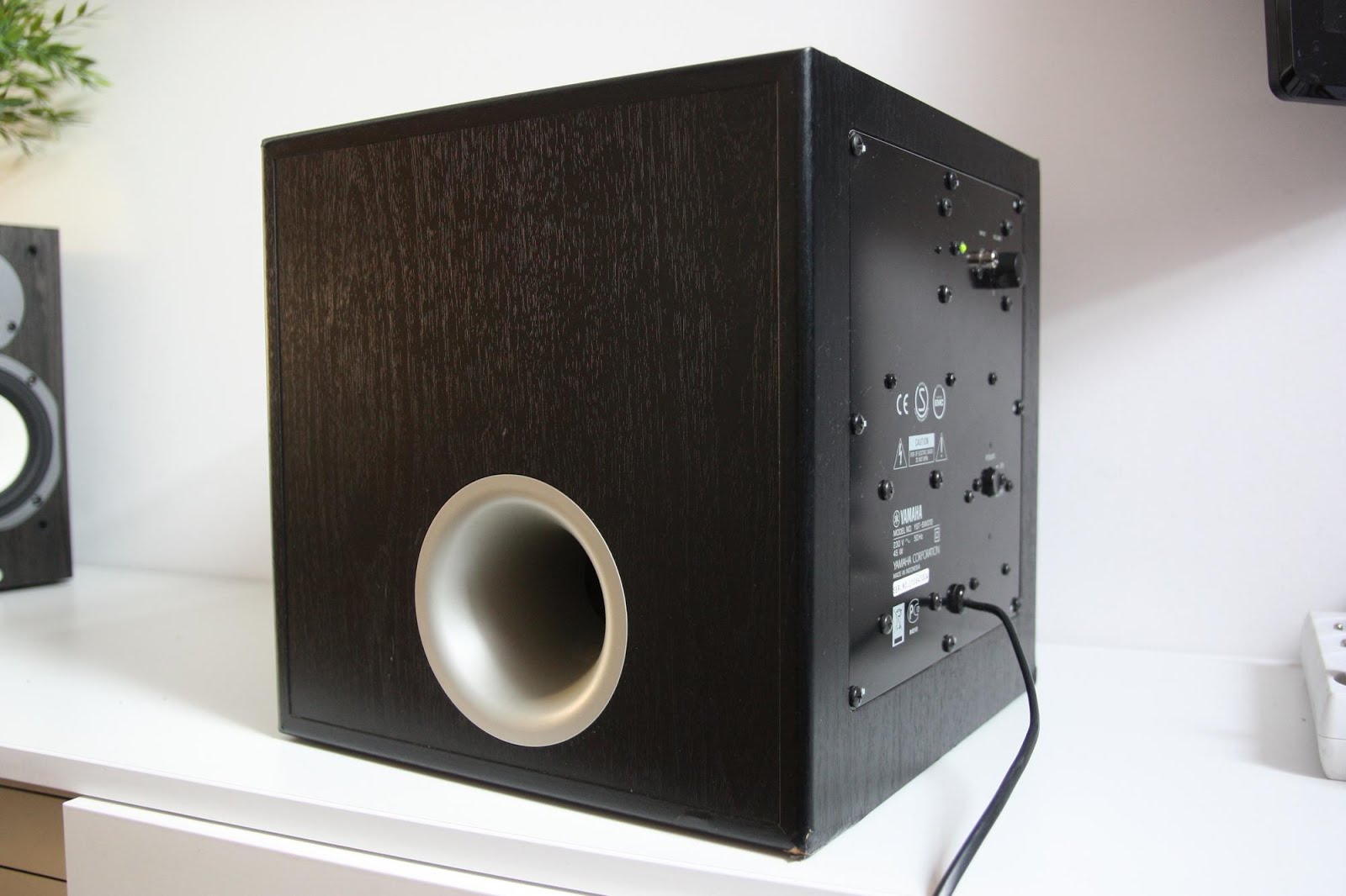 Yamaha YSTSW012 Active Subwoofer AudioBaza