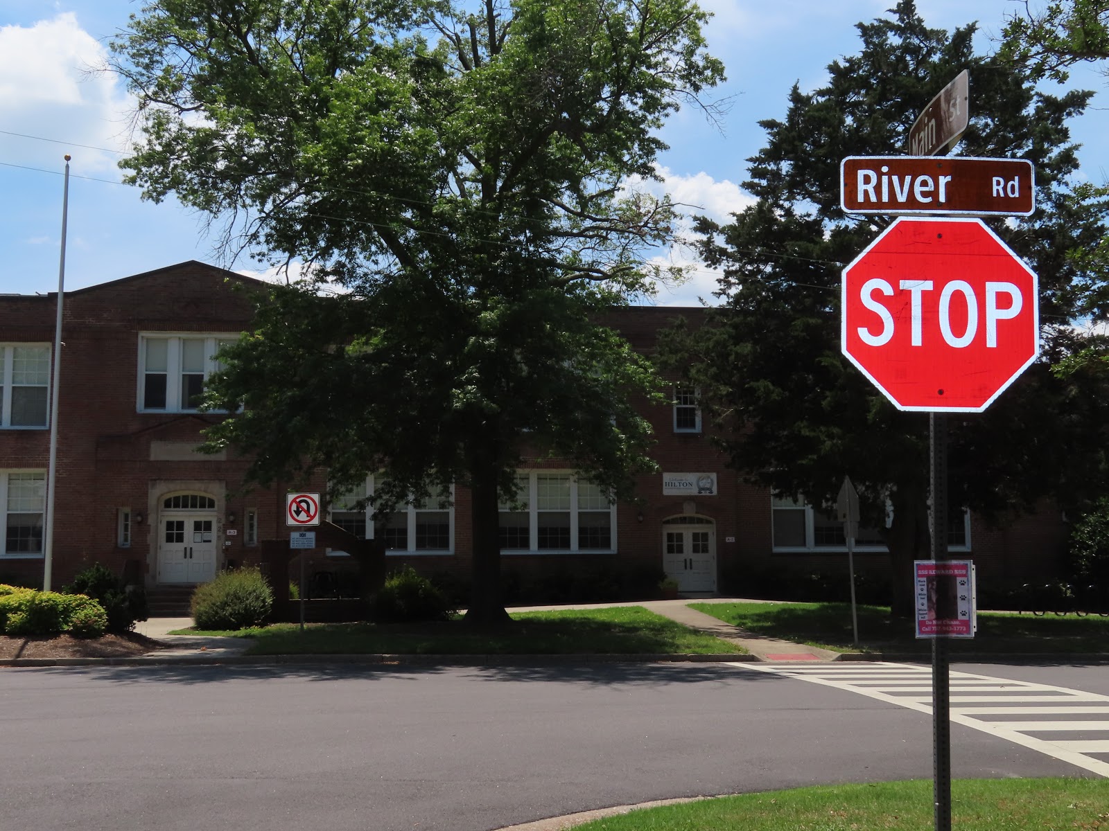 Luke's Signs Main Street & River Road Newport News, VA (Hilton