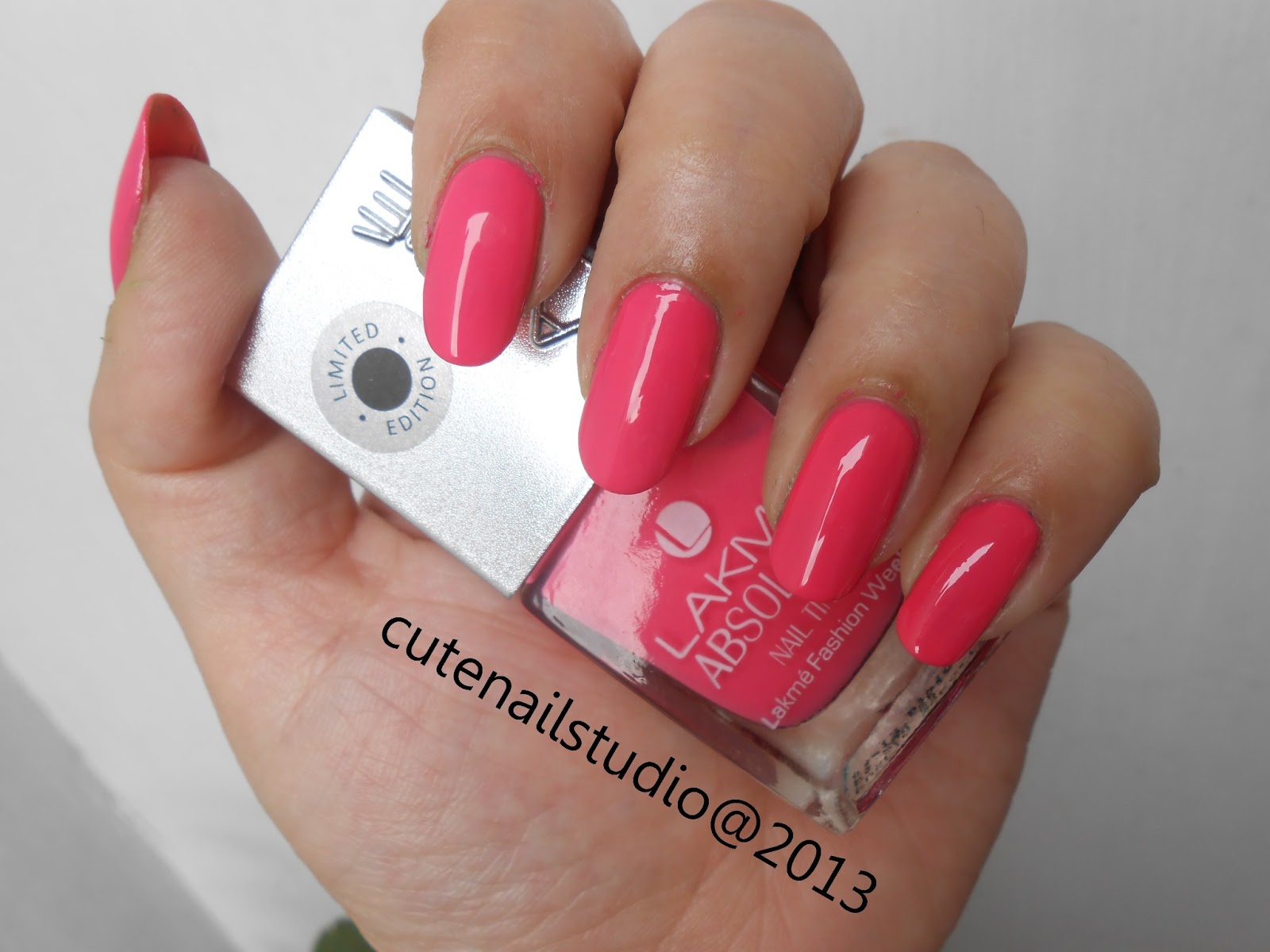 Cute nails Neon nails 4 Lakme Absolute nail Tint in Fushia Sorbet