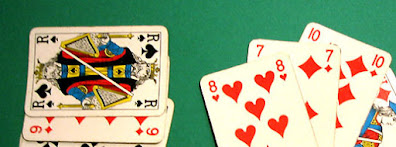 Règle de la Belote : Découvrez la règle du jeu de la Belote classique. Jeu de cartes ultra populaire en France, la Belote est un jeu qui se joue à 4