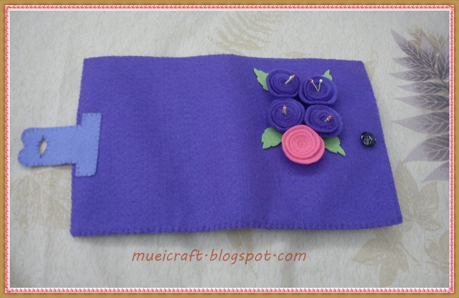 Untuk Sahabat Muei Kreasi dompet  dari  kain Flanel  purple 