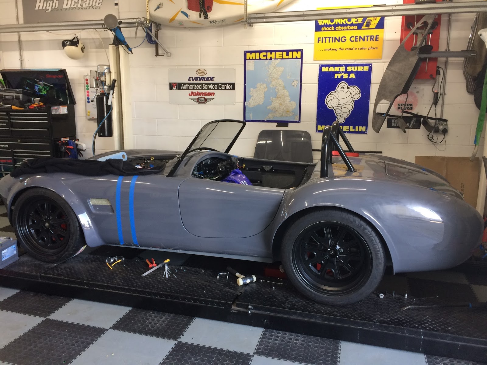 How to build a Gardner Douglas 427 AC Cobra replica classic sports car