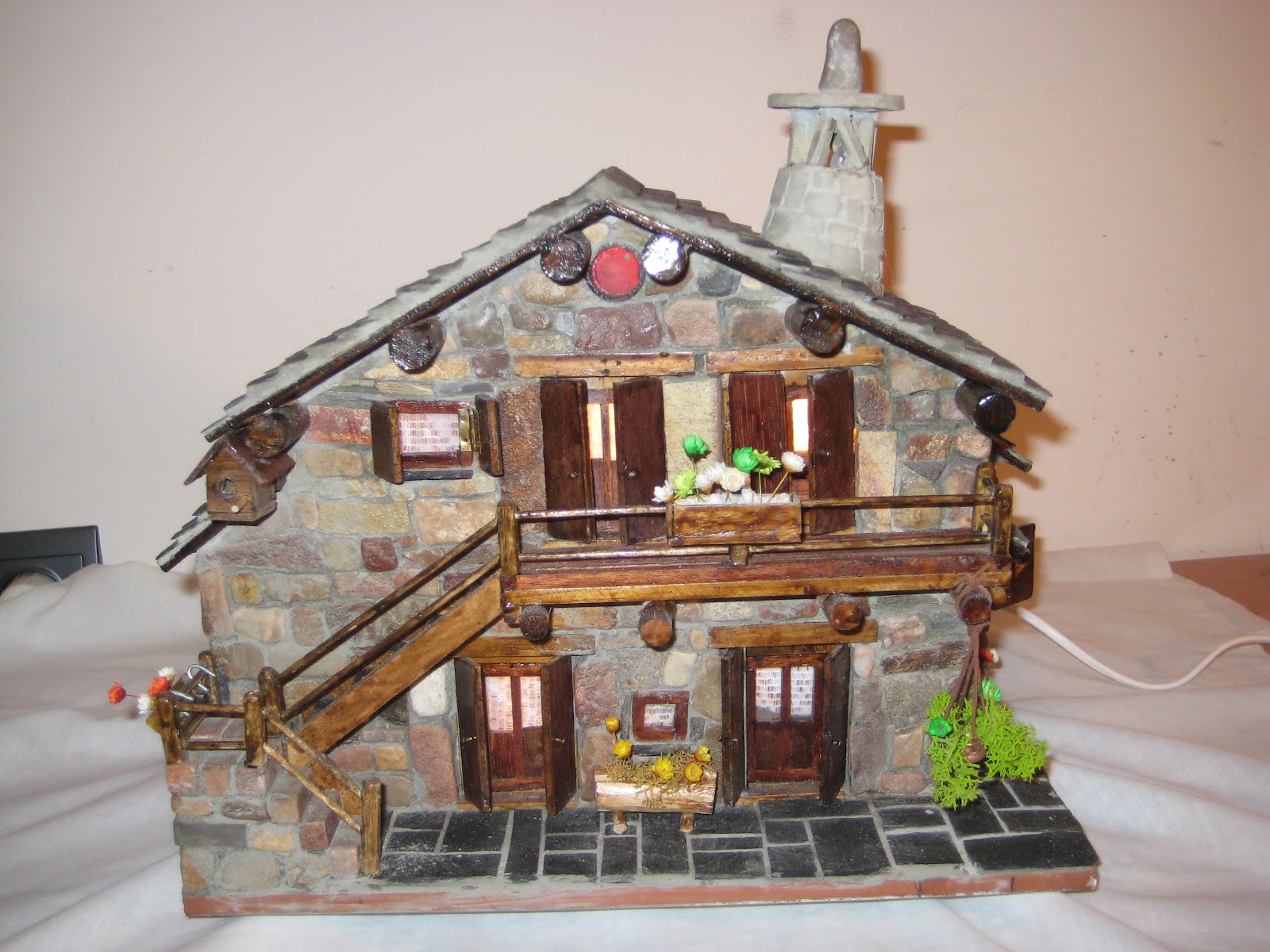 CASAS DE PIEDRA EN MINIATURA: PRESENTACION