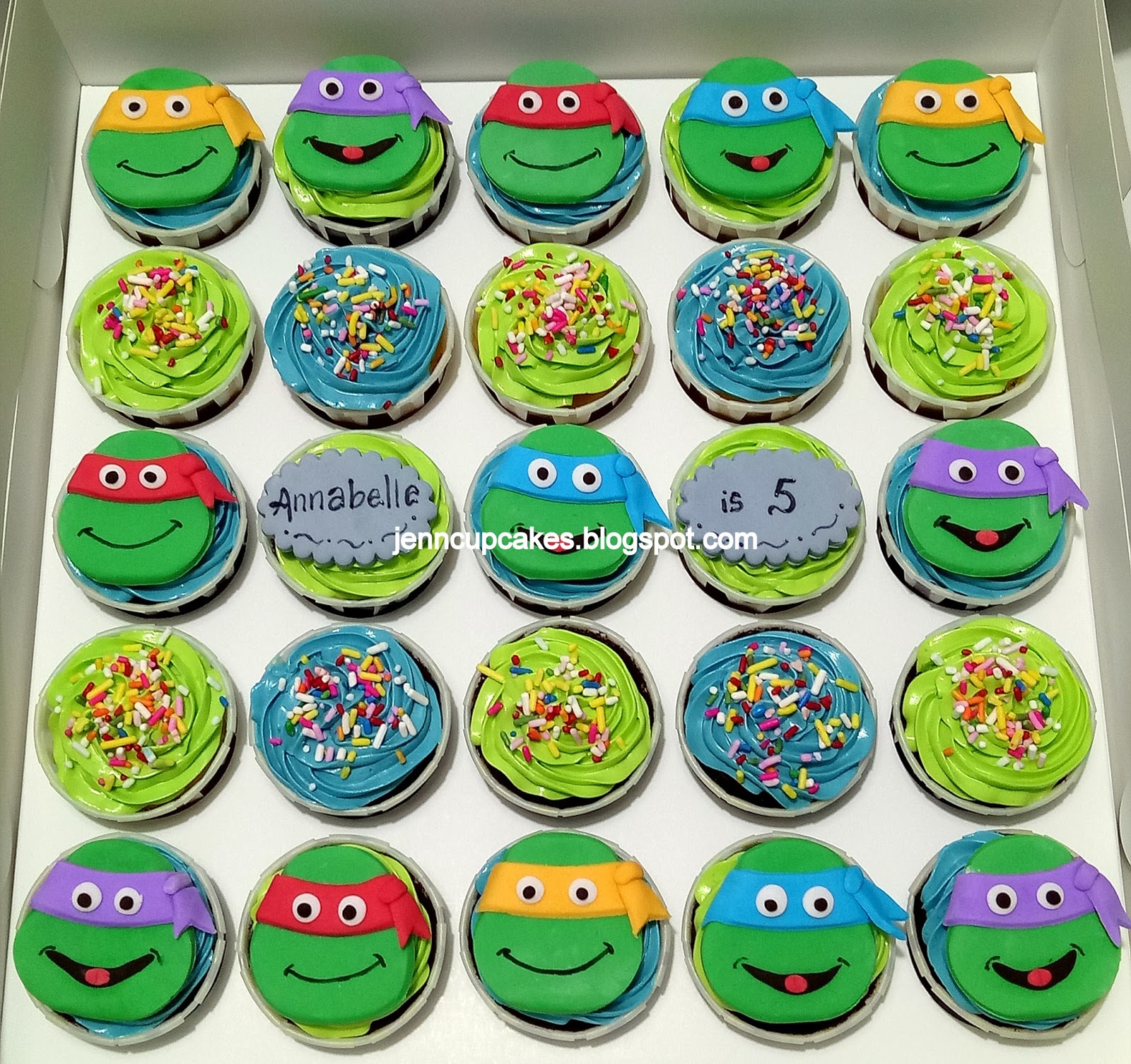 Jenn Cupcakes & Muffins: Ninja Turtle Cupcakes