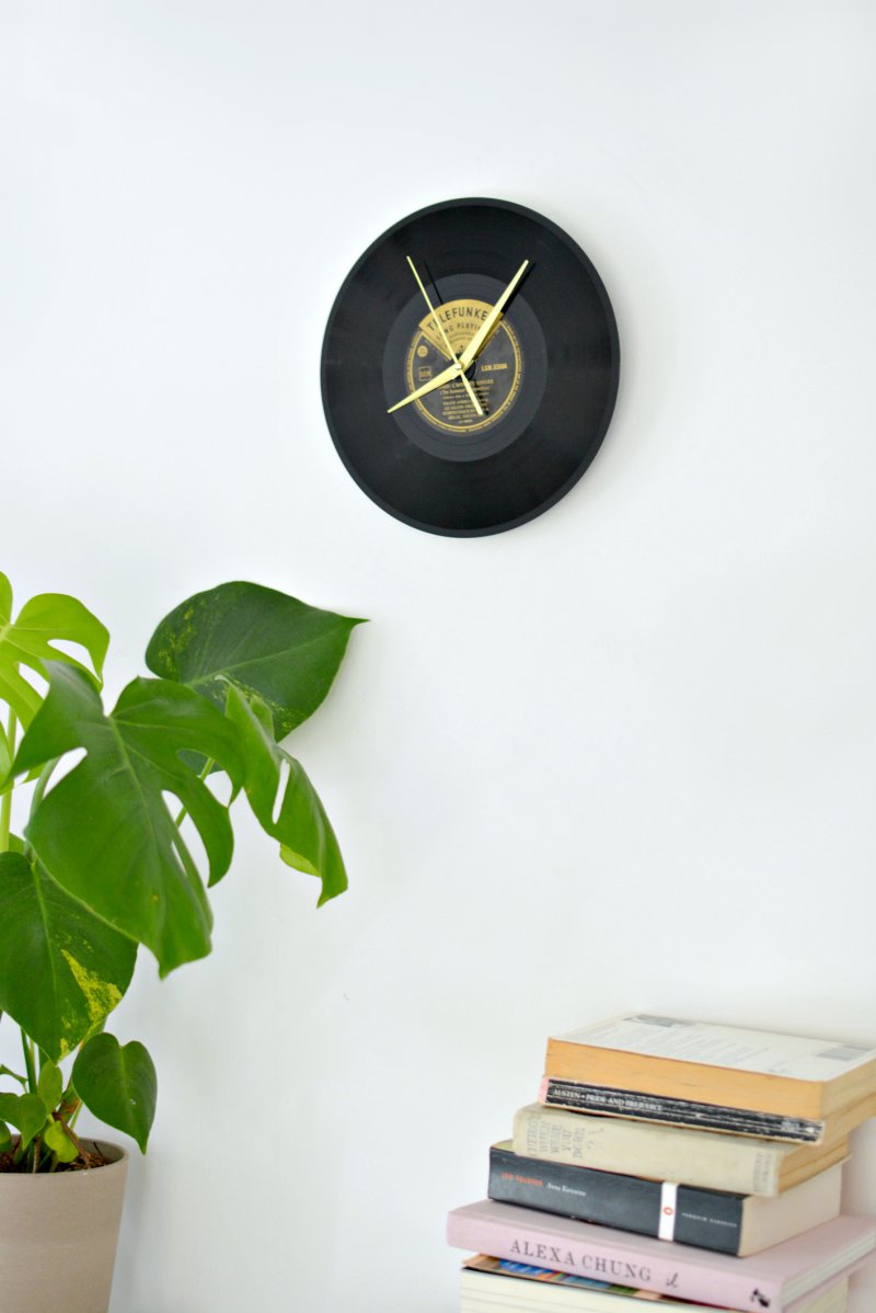diy vinyl record wall clock — Caroline Burke Burkatron