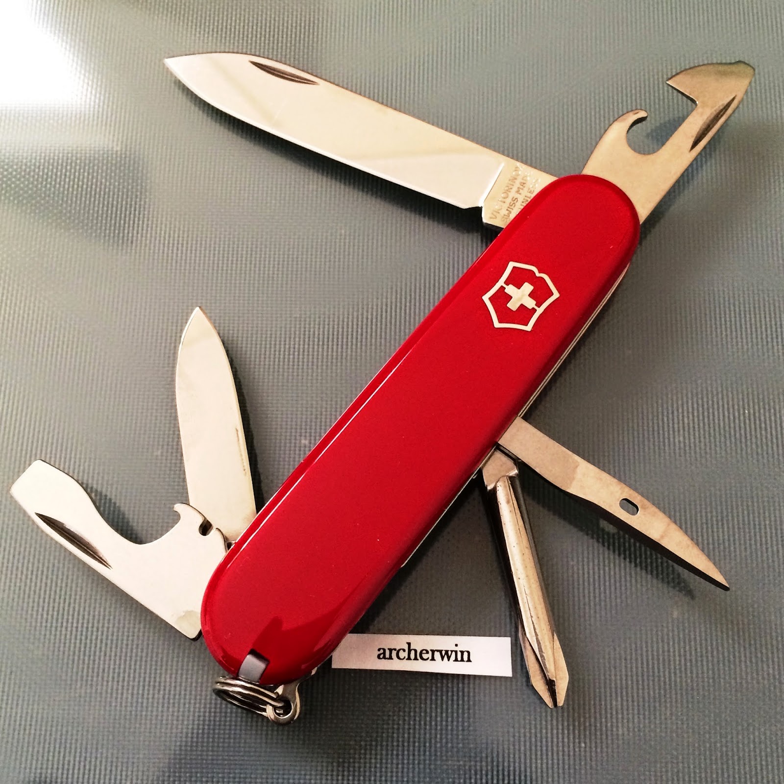 archerwin's Swiss Army Knives SAK Deconstructed Victorinox Tinker