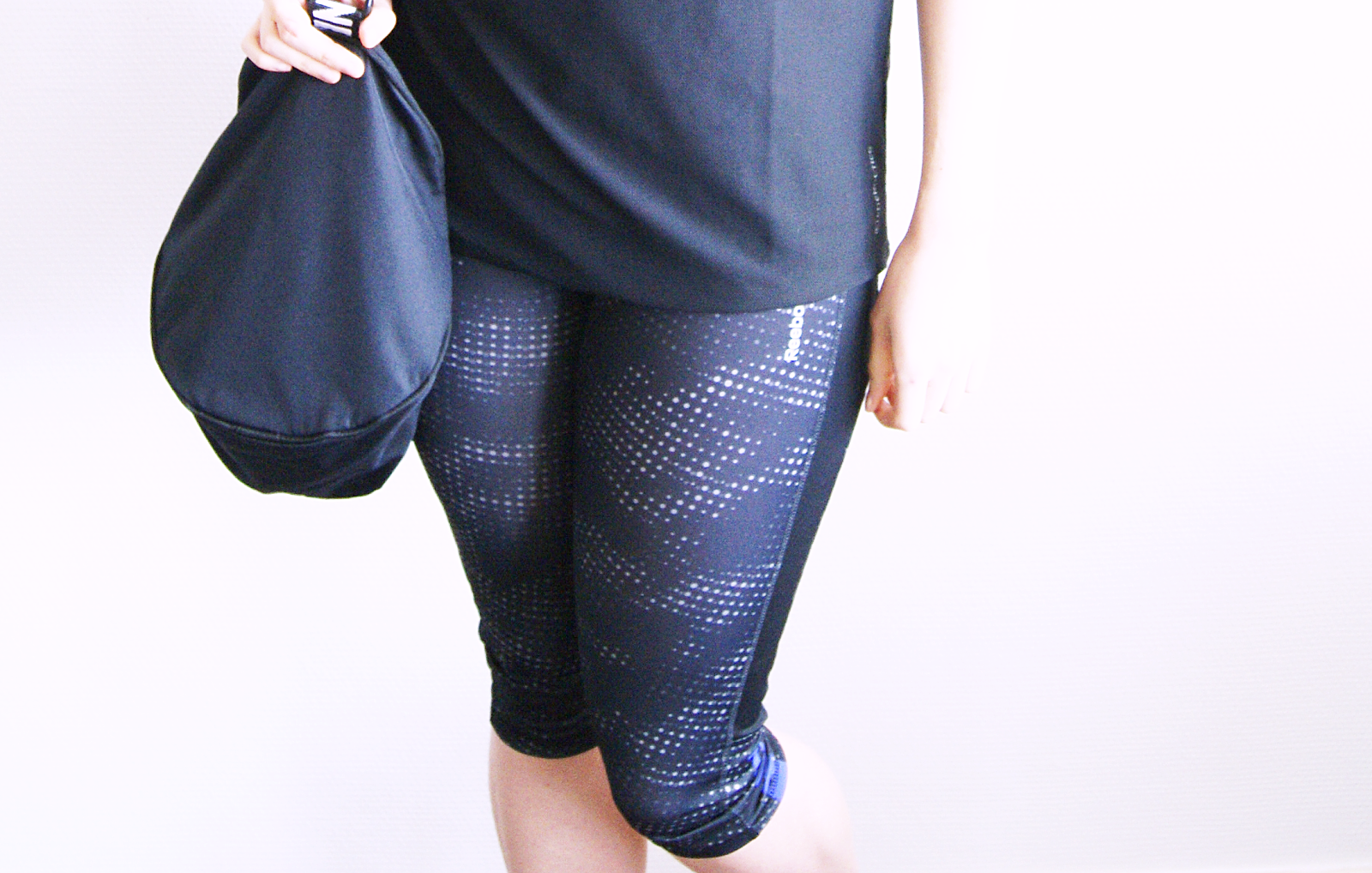 Nieuwe fitnesskleding en sport tas Nieuwe fitnesskleding en sport tas