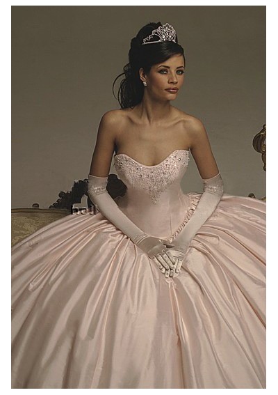 Elegant pink silk chiffon wedding ceremony clothing are adequate to fulfill