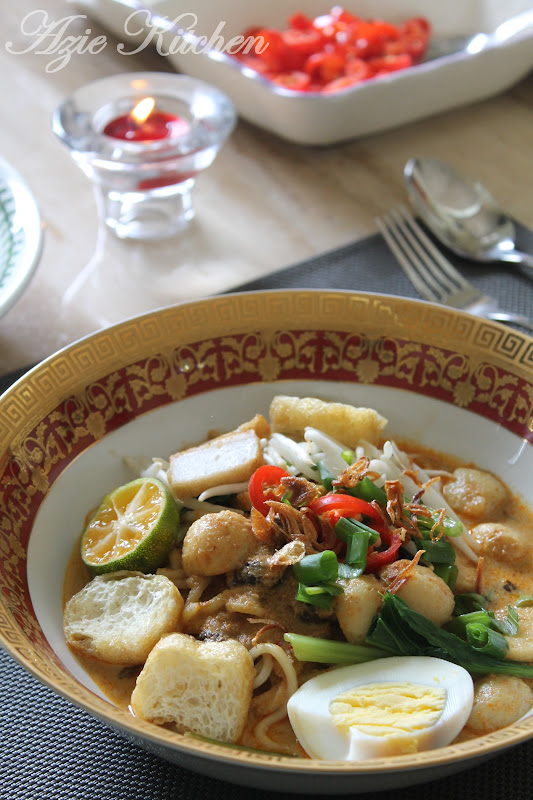 Mee kari kuah laksa