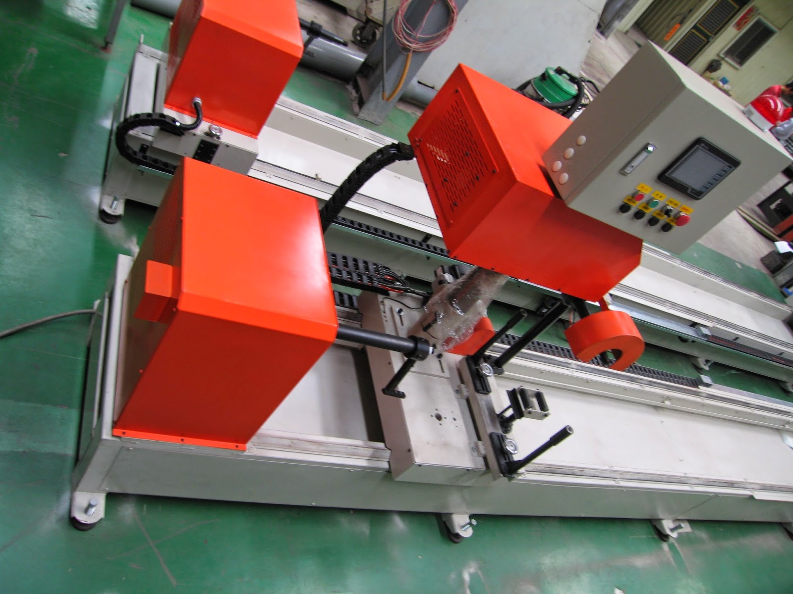 AUTOMATICALLY PLASTIC PVC PIPE DRILLING MACHINE Catalogue