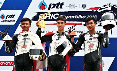 Dua Pembalap Indonesia Berhasil Kibarkan Merah Putih Di Buriram, Thailand