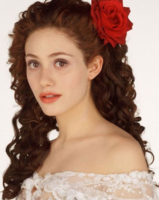 Curly hairstyles for prom