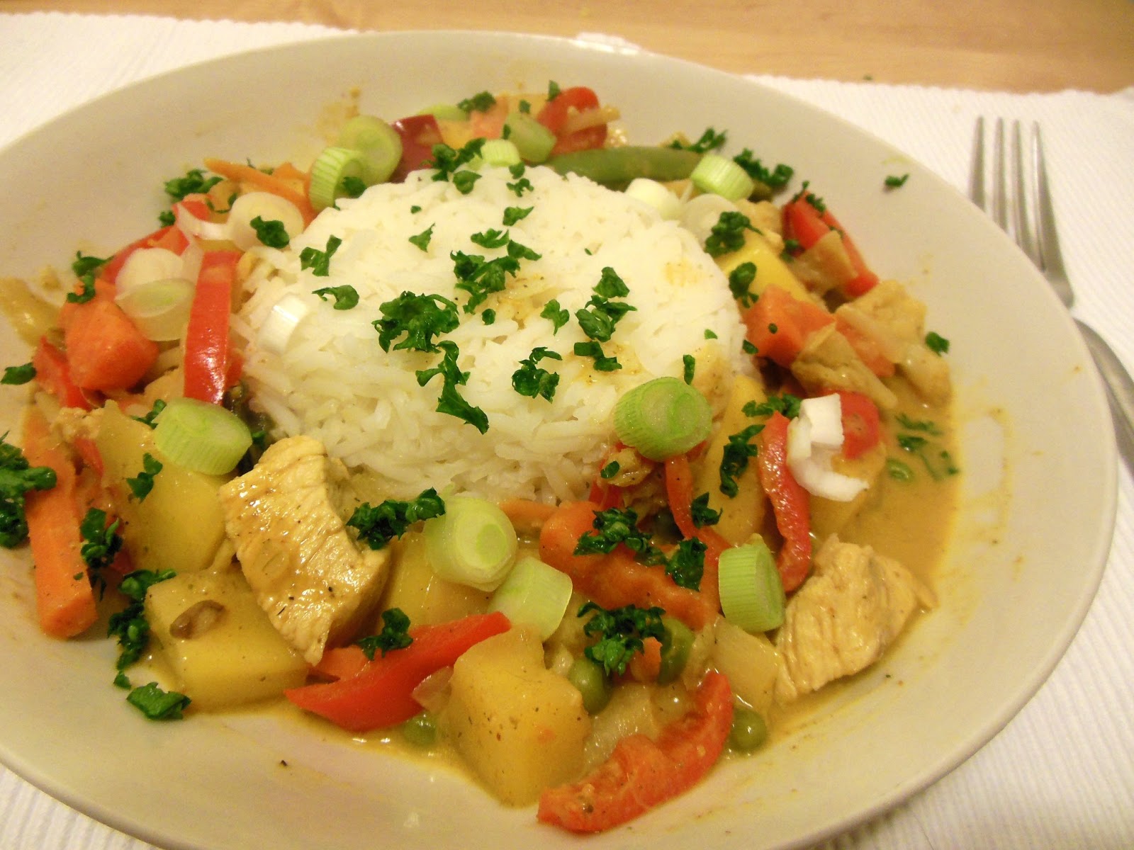 Kulinarikus: Wok Me! Gemüse-Curry mit Mango und Basmatireis