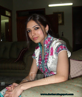 pakistani hot sexy girl photo