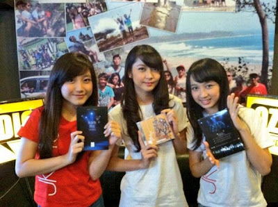 Interview and Direct Selling at OZ Radio Bandung 18-08-2013