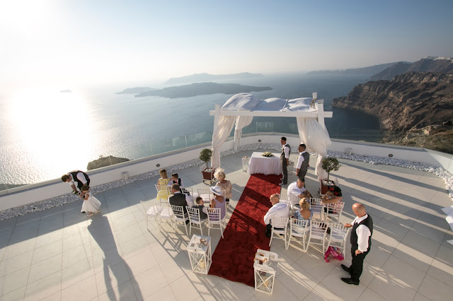 Panorama, tramonto e matrimonio da Santo Wines-Santorini