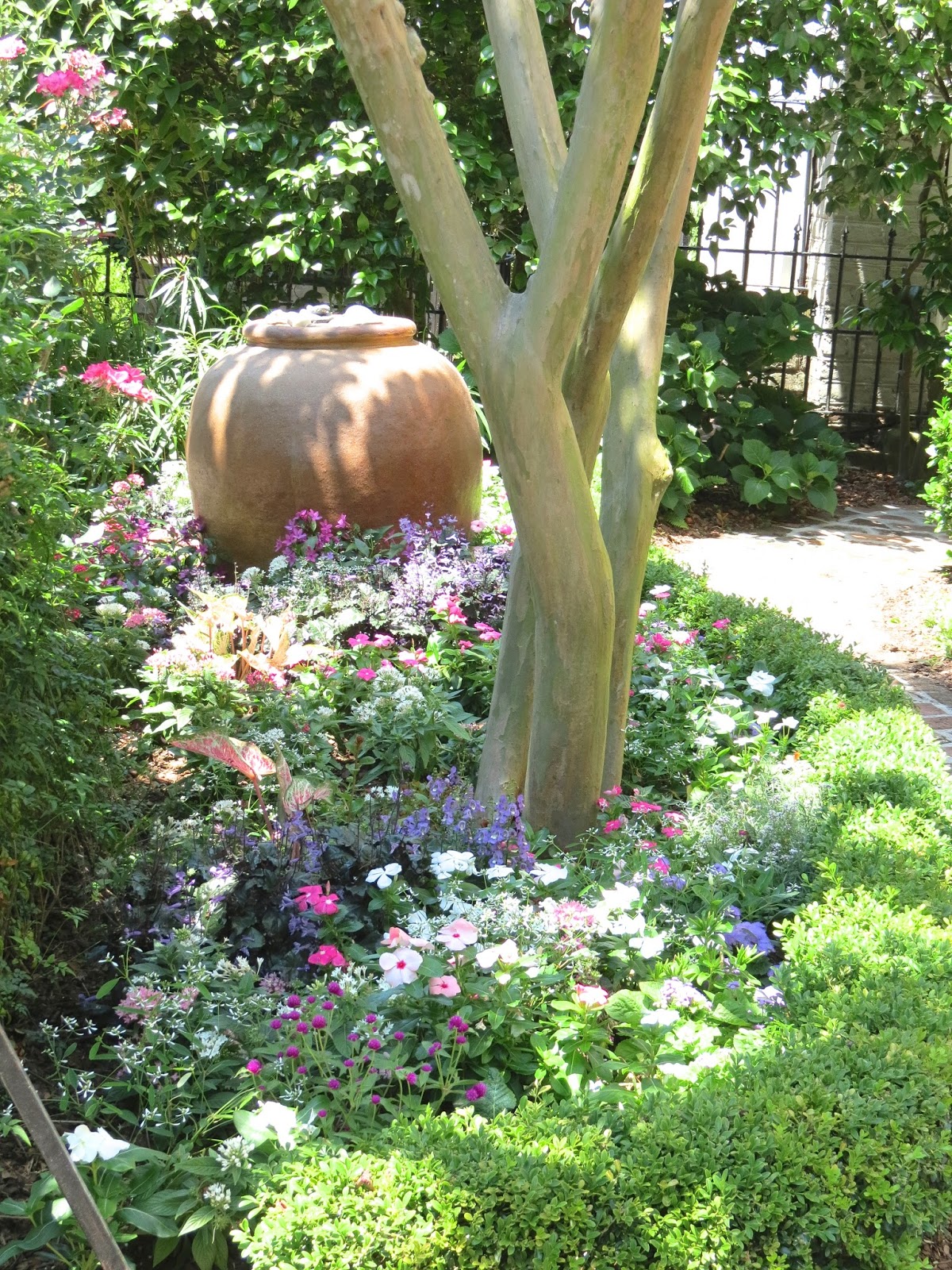 JLL DESIGN: Window Box Ideas & More Garden Inspirations