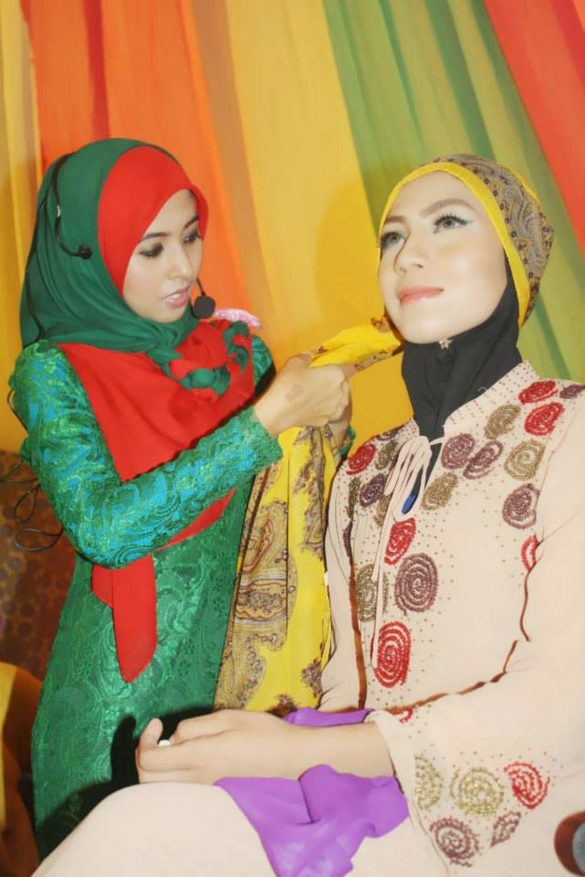 Hijab stylist