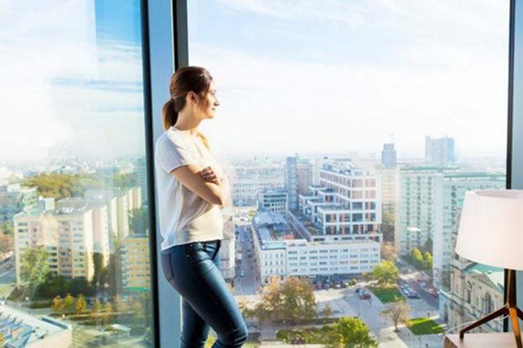 Tinggal di Apartemen Lantai Atas atau Bawah, Mana Pilihan Anda? Tinggal di Apartemen Lantai Atas atau Bawah, Mana Pilihan Anda?
