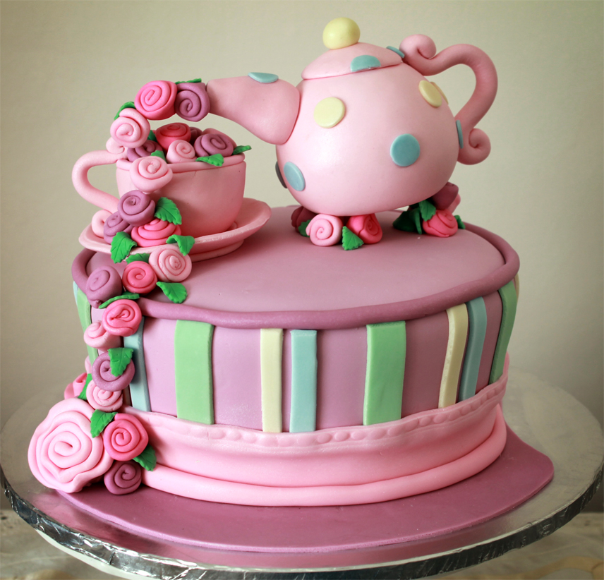 Delana's Cakes Mad Hatters Teapot Cake