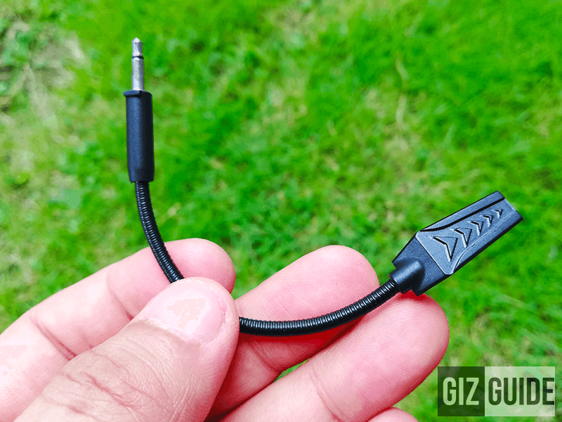 Removable flexible mic with 2.5 mm audio jack