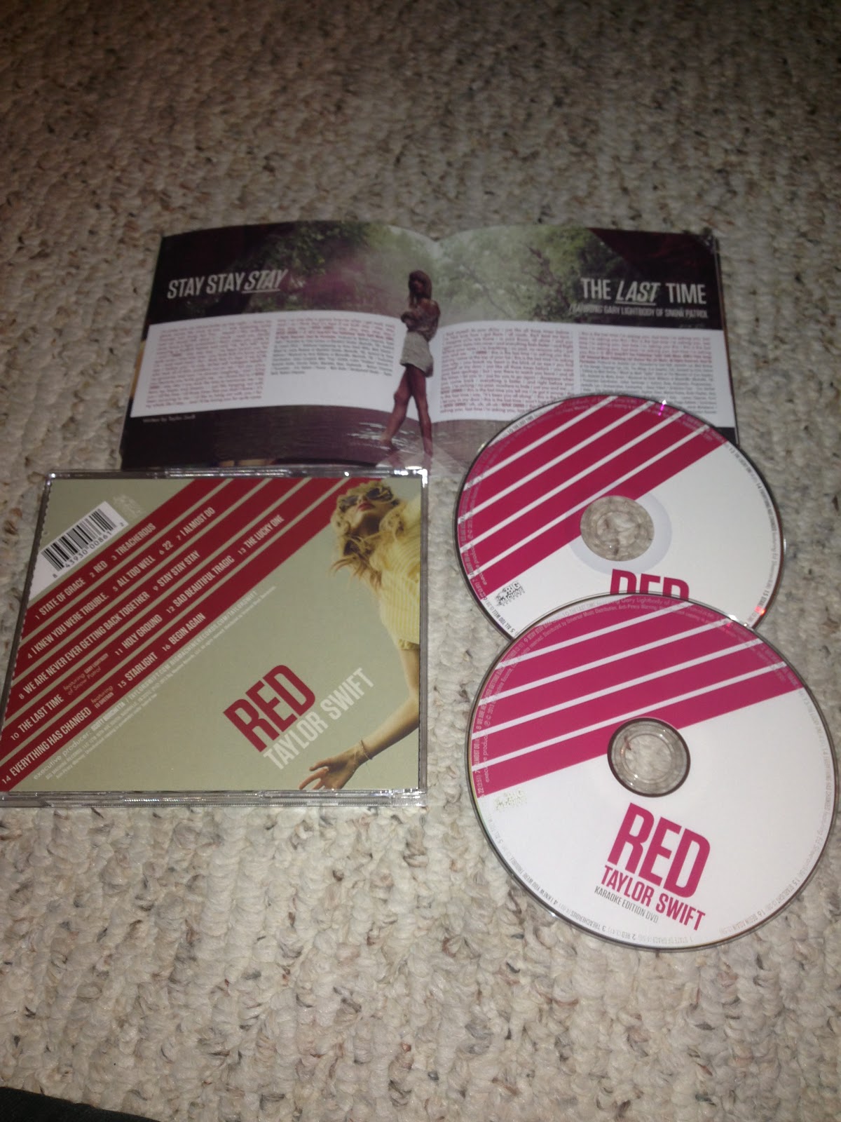 Publicafé Collection CD + DVD Red Karaoke Taylor Swift