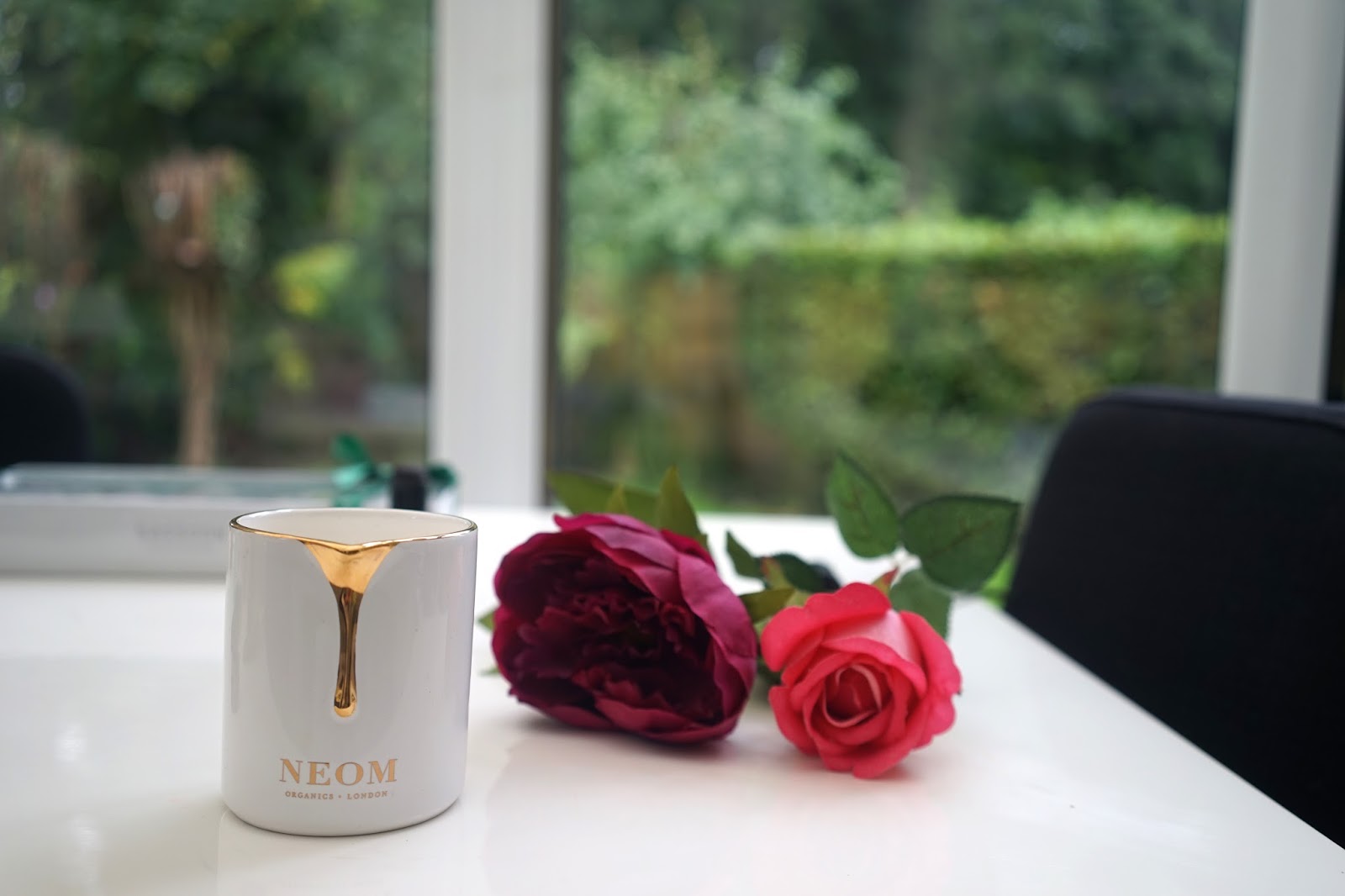 Neom intense treatment candle