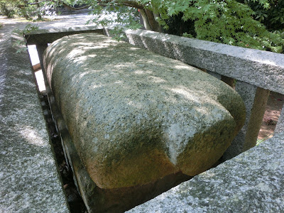 光明寺石棺