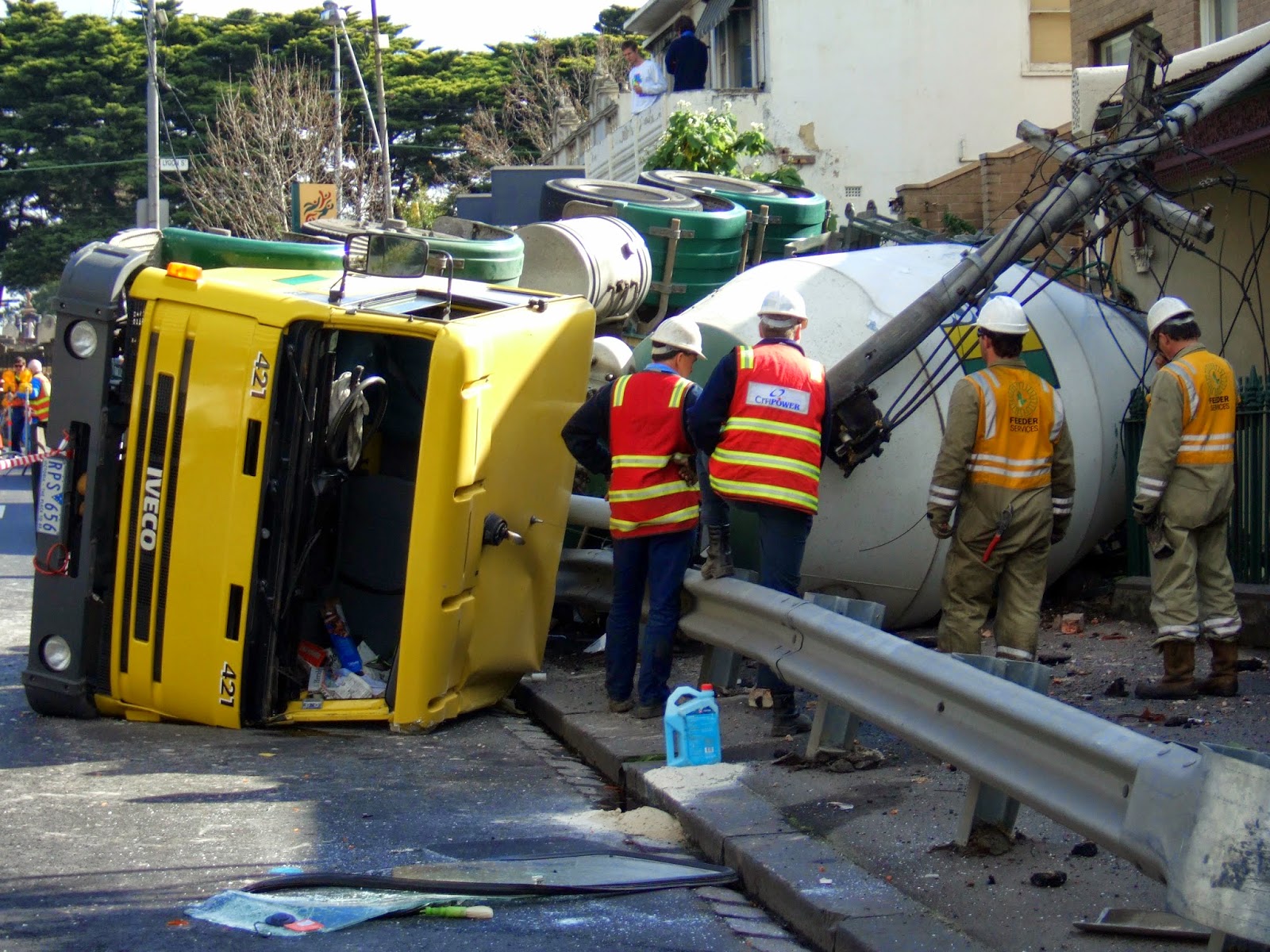 JURNAL PERANCANGAN APLIKASI PREDIKSI KECELAKAAN LALU LINTAS DI PERCUT
