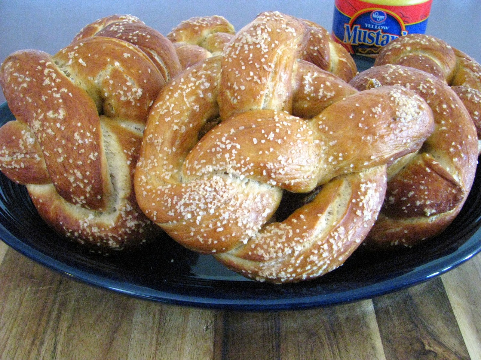 Mia Cucina New York Style Soft Pretzels