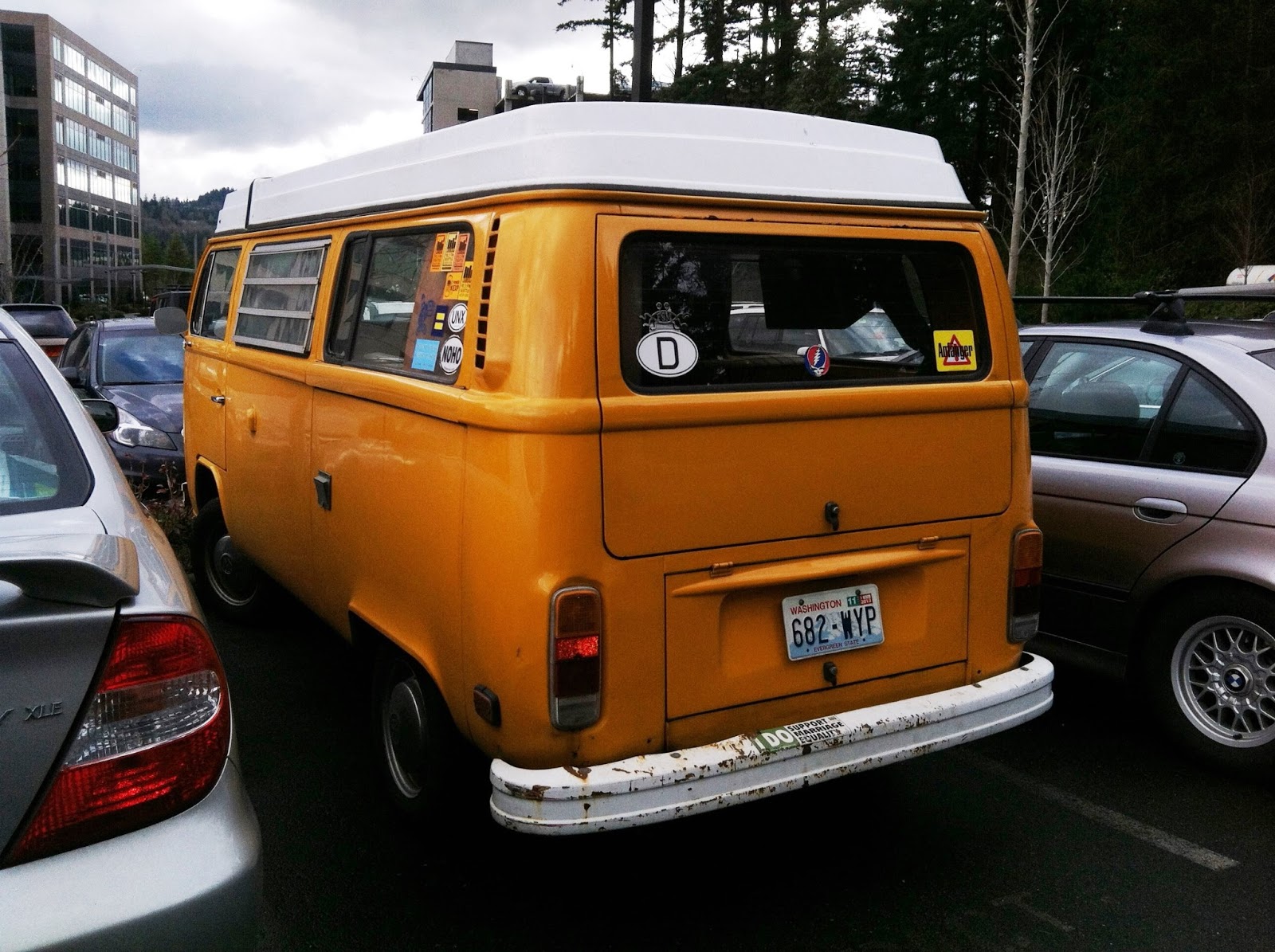 Bothell Crocs: Volkswagen Type 2 (T2) Westfalia