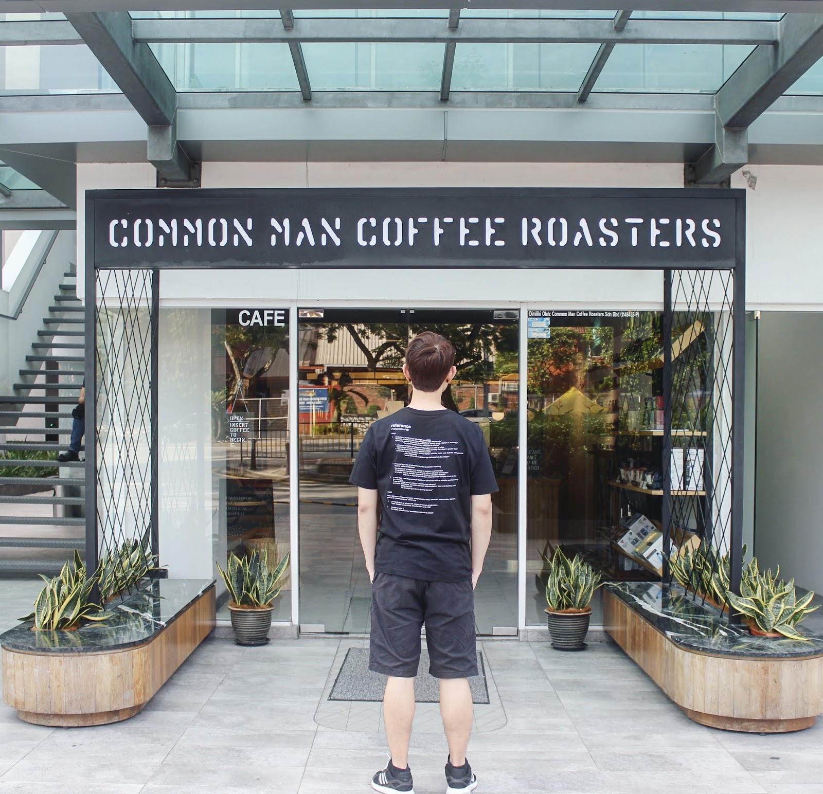 Common Man Coffee Roasters TTDI, Kuala Lumpur