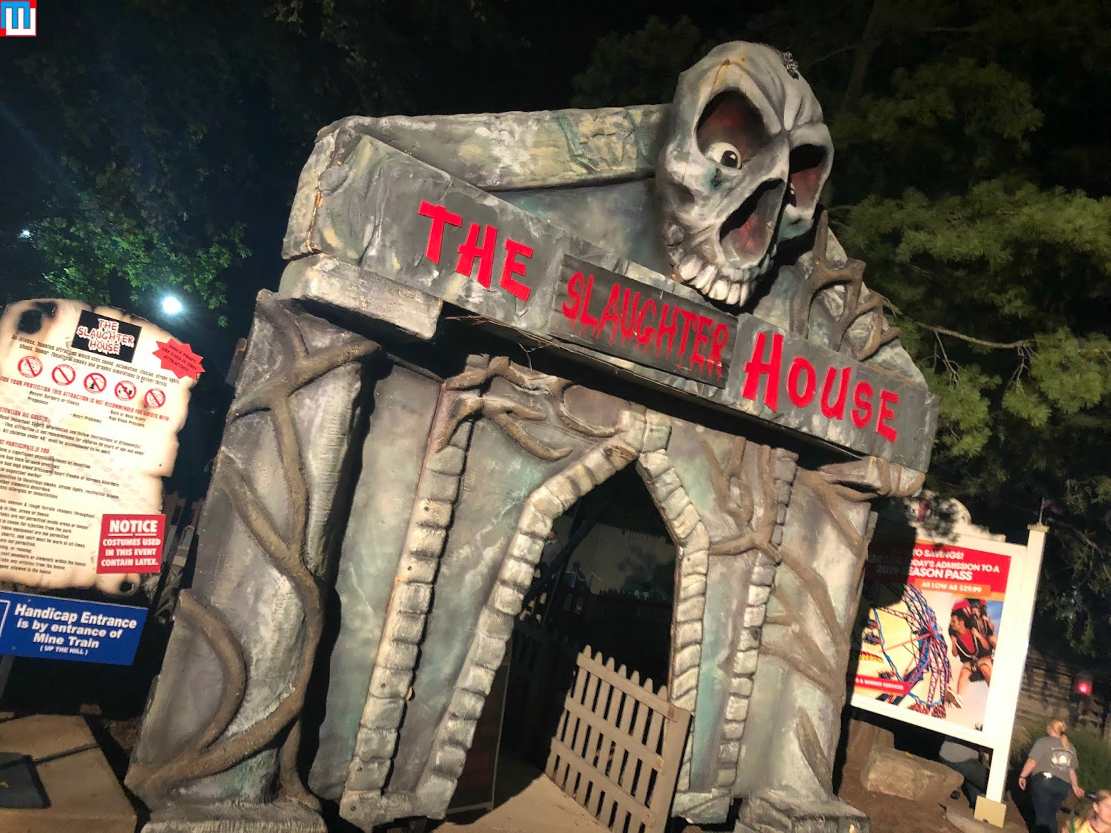 MidwestInfoGuide Fright Fest Mazes (SFSTL)