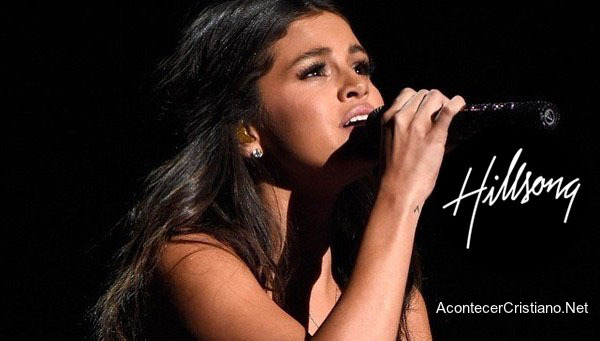 Selena Gómez canta en concierto con el grupo de iglesia Hillsong Selena Gómez concierto en iglesia Hillsong