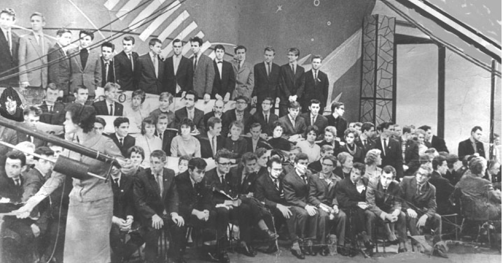 Квн первый выпуск 1961. Квн 1957. Прообраз программы вечер веселых вопросов. Вечер веселых вопросов 1957. Квн первый выпуск 1961.