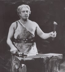 Walter Widdop as Siegfried