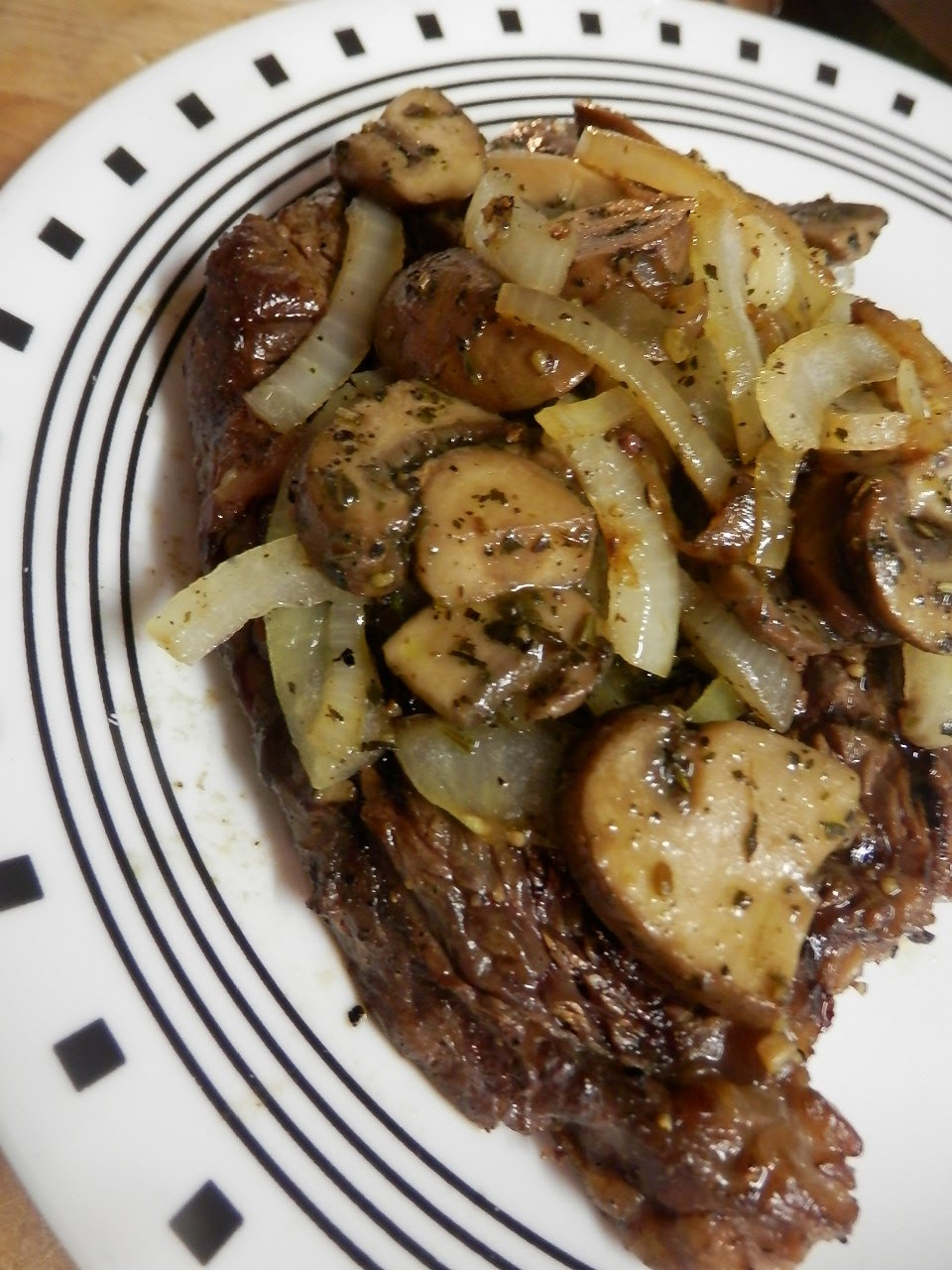 The Left Chapter Sauteed Garlic Pepper Steak with Provencal Mushrooms