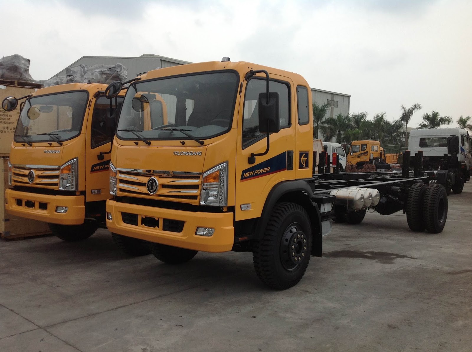 Грузовой автомобиль dongfeng