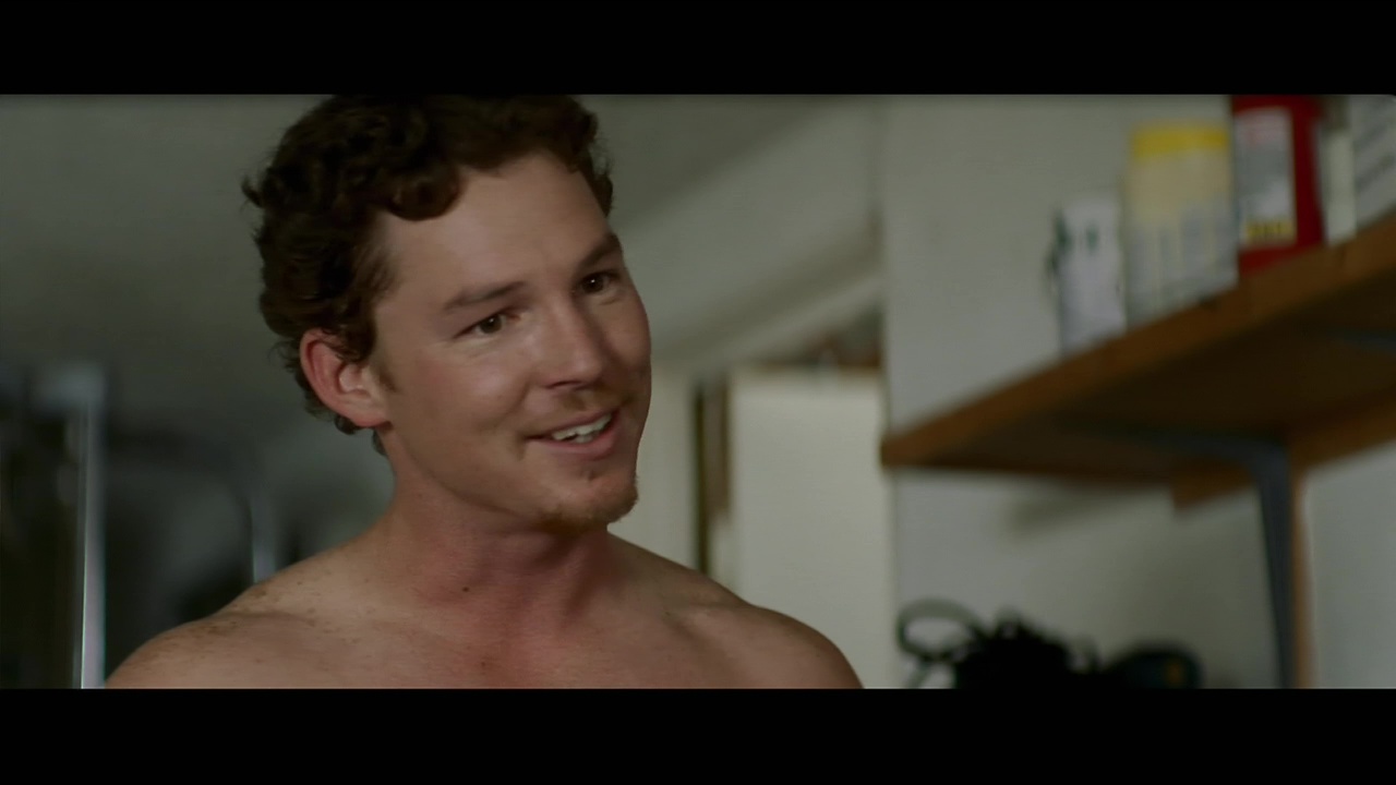 ausCAPS Justin Timberlake and Shawn Hatosy shirtless in Alpha Dog