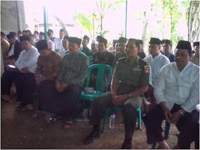 BATI TUUD KORAMIL NGRAMPAL  HADIRI PENGAJIAN RUTIN LAPANAN “ MEMPERKUAT TRADISI UNTUK MENJAGA NKRI”